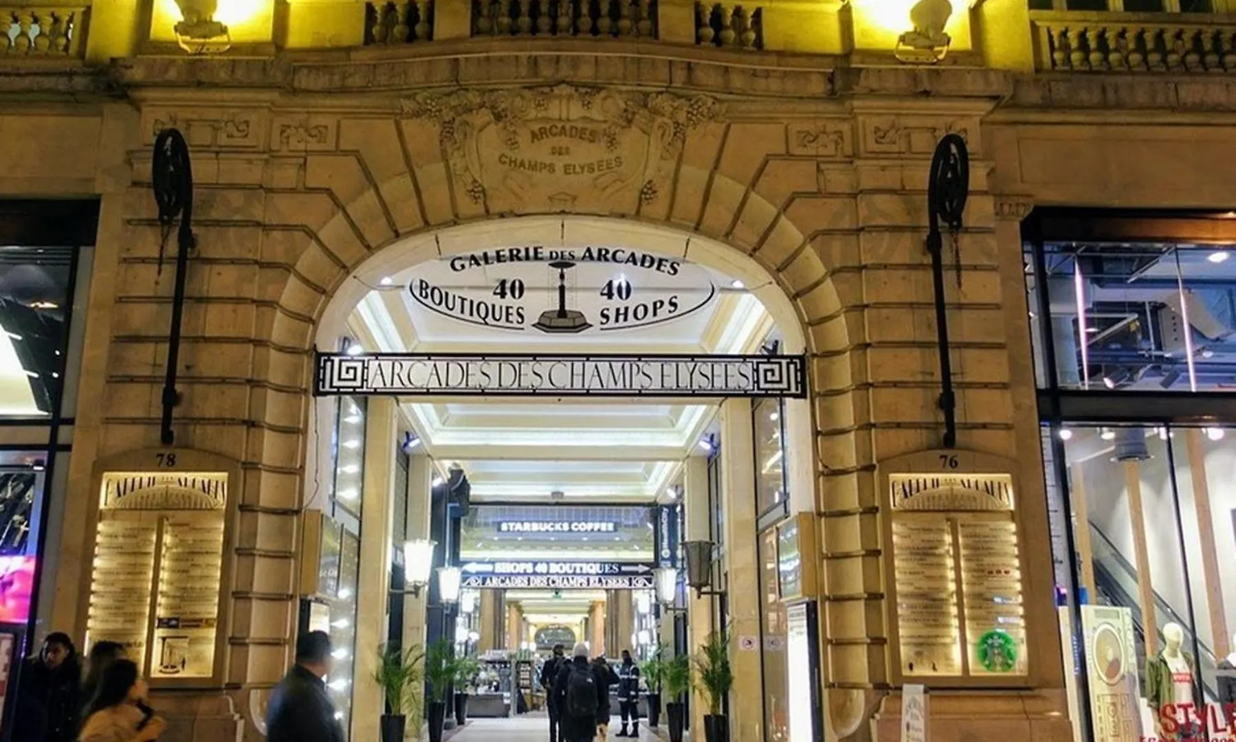 De Charme Toits Parisiens * Paris